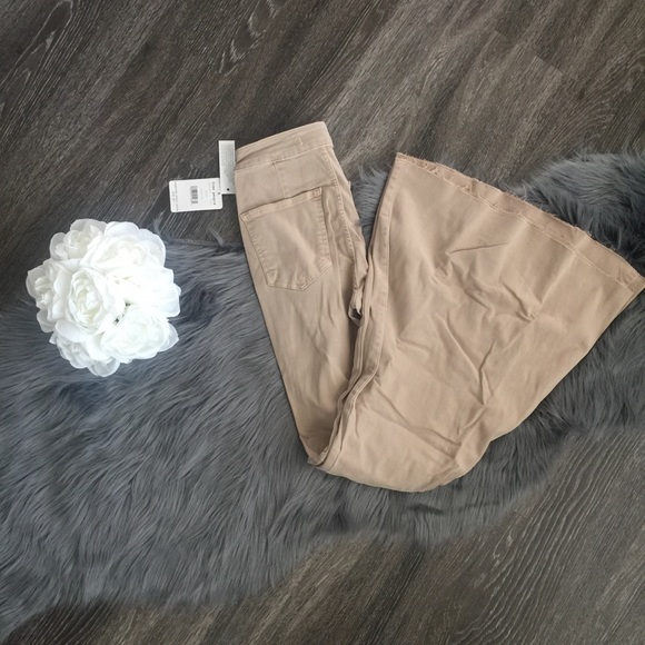 Free People Flare NEW - Picture 3 of 8